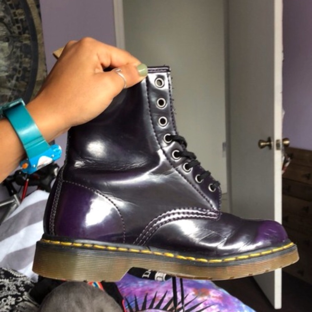 Vegan Purple Doc Martens / Dr Martens - Picture 3 of 4